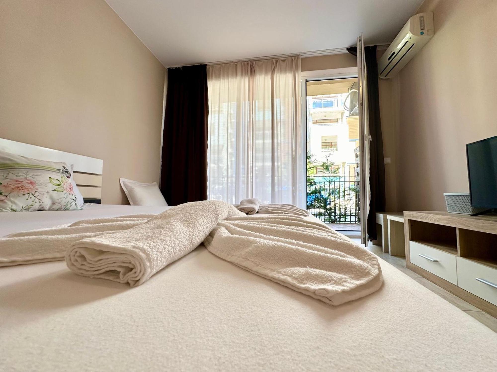 Sunny View Central - Menada Apartments Sunny Beach Habitación foto